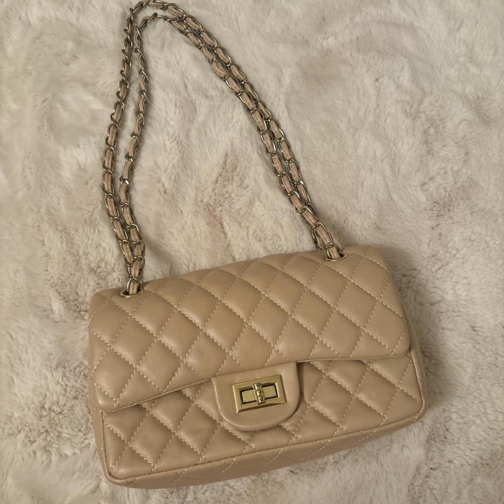Elegant Beige Quilted Chain Shoulder Bag